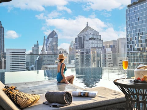 City view, Pool view, Swimming pool, Swimming pool