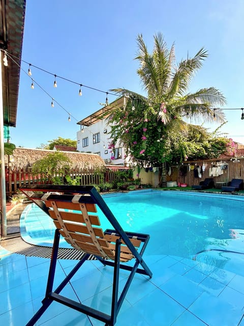 Pool view, Swimming pool, sunbed