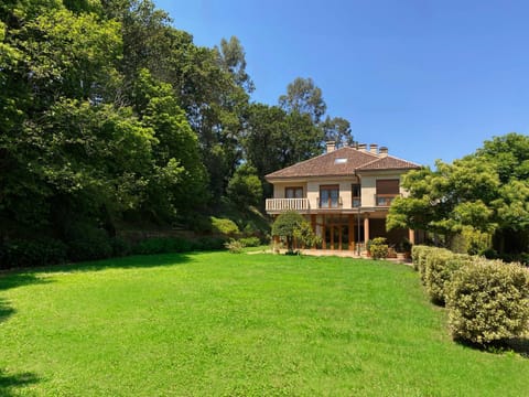 Property building, Garden