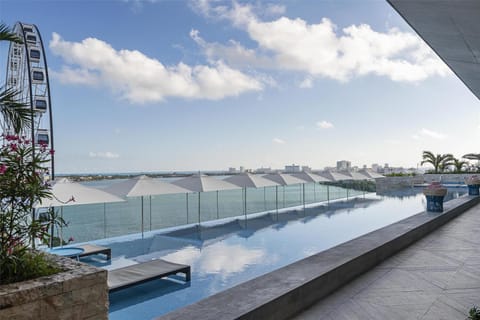 Pool view, Swimming pool