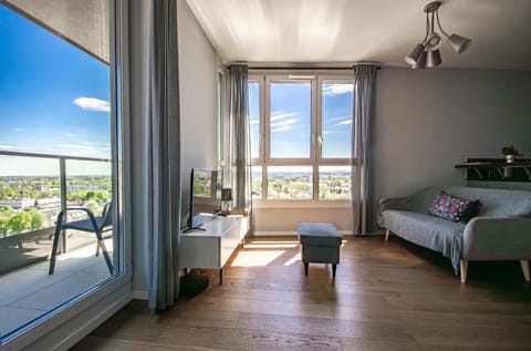 View (from property/room), Balcony/Terrace, Living room, Photo of the whole room, Seating area