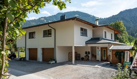 Property building, Day