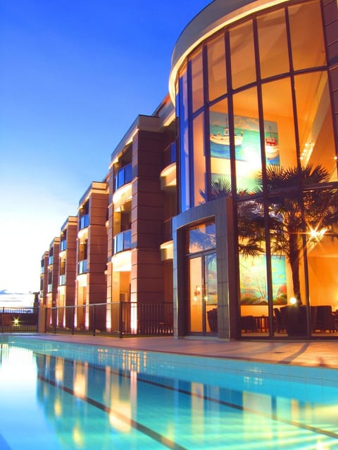 Facade/entrance, Swimming pool, Swimming pool