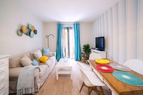 TV and multimedia, Living room, Dining area