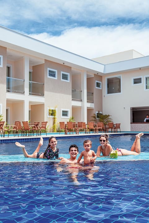 Day, People, Swimming pool, sunbed