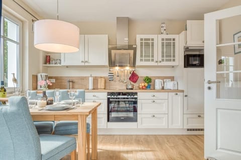 Leuchtturm, Wohnung 14 Apartment in Zingst