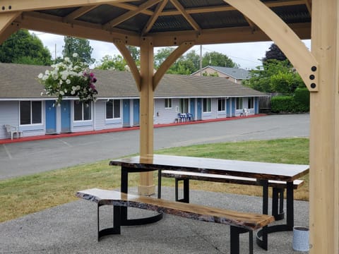 Myrtle Lane Inn Hotel in Coquille