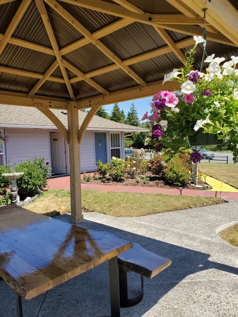 Myrtle Lane Inn Hotel in Coquille