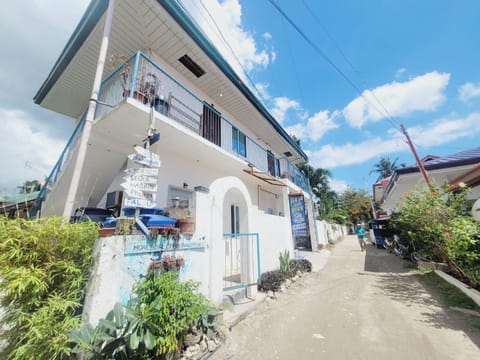 Property building, Day, Neighbourhood, Street view