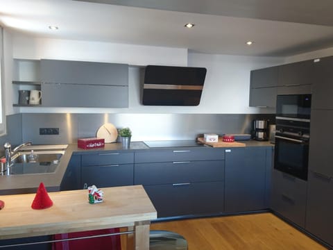 Chalet 3* de charme 6 chambres, Wi-Fi, proche pistes - FR-1-513-21 Chalet in Les Allues