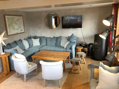 Chalet 3* de charme 6 chambres, Wi-Fi, proche pistes - FR-1-513-21 Chalet in Les Allues