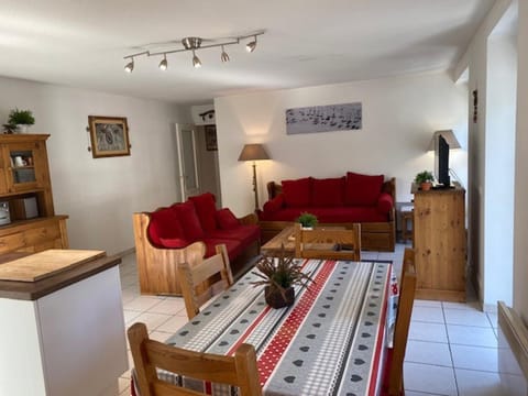 Appartement T3 de charme, Wifi, 6 pers, Brides-les-Bains - FR-1-512-148 Apartment in Les Allues