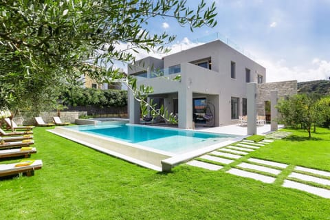 Sissy Luxury Villa Chania Villa in Platanias