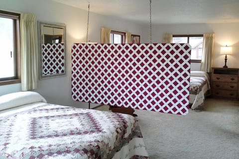 Freedom Ridge Cabins Cabin in West Pennington