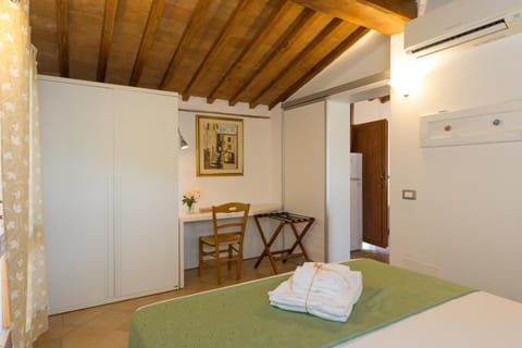 Agriturismo Il Lentisco Farm Stay in Tuscany