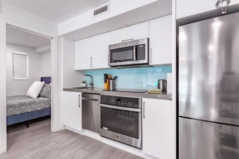 Luxe 2BR w Parking in Heart of South Beach Apartment in South Beach Miami