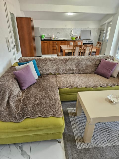 XXL APARTMENTS CiTY CENTAR Apartment in Bitola