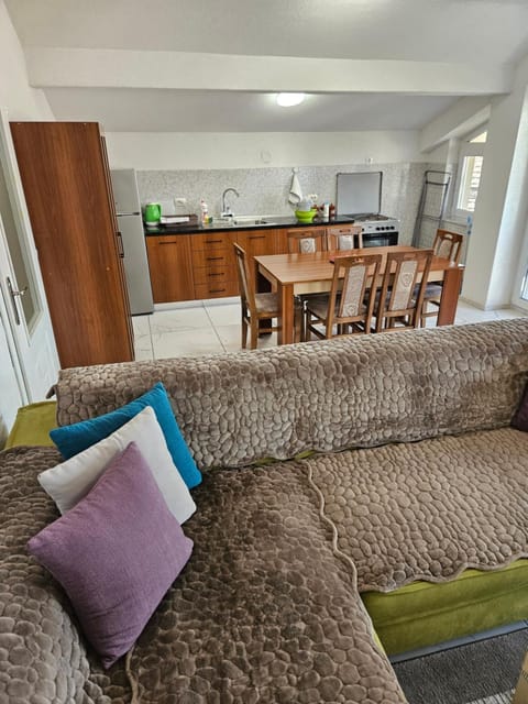 XXL APARTMENTS CiTY CENTAR Apartment in Bitola