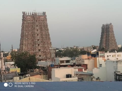 Property building, Neighbourhood, View (from property/room), Landmark view
