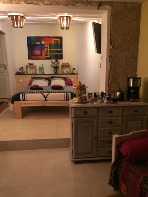 Property building, Photo of the whole room, Decorative detail