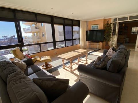 4 bedroom apartment close by beach in Fuengirola Apartment in Fuengirola