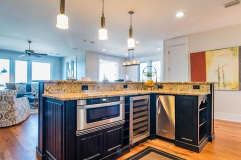 Pelican Paradise - Unit A House in Seacrest