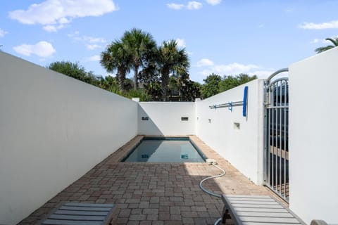 Pelican Paradise Unit B House in Seacrest