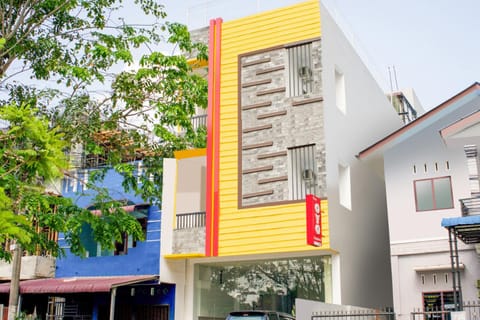 Property building, Facade/entrance