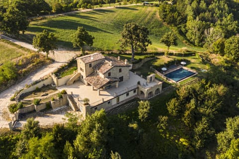 Property building, Day, Natural landscape, Bird's eye view, Landmark view, Pool view, Swimming pool