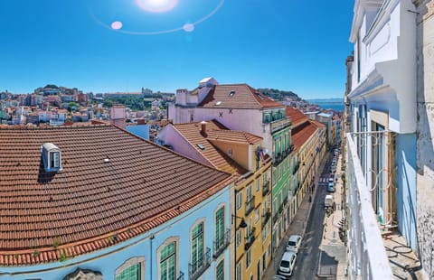 Neighbourhood, Balcony/Terrace, City view, Street view