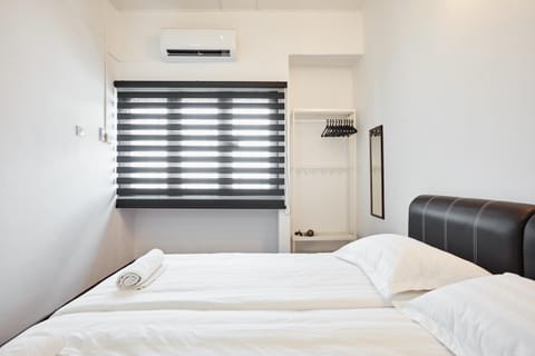 Bed, Bedroom, air conditioner