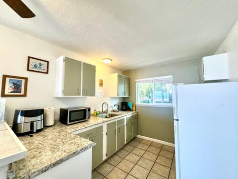 MaiLan Hale Apartment in Holualoa