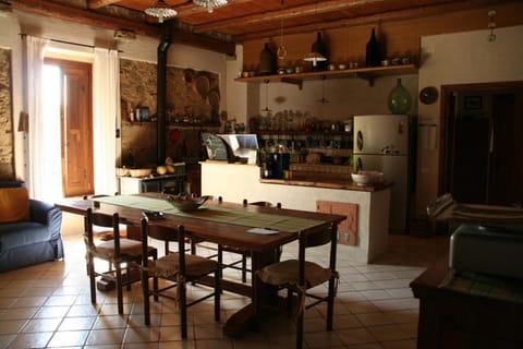 Communal lounge/ TV room, Communal kitchen