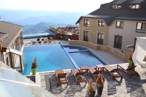 Pool view, Swimming pool