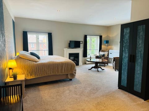 Living room, Bedroom