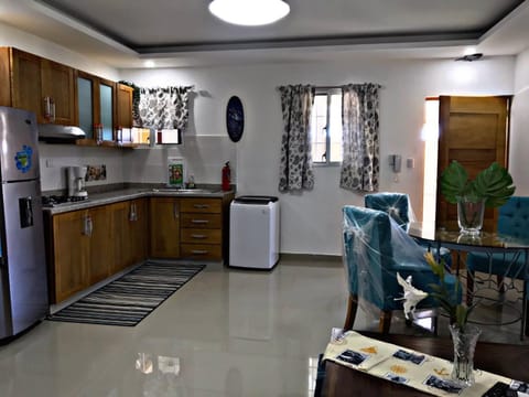 Dining area, kitchen