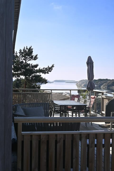 Natural landscape, Balcony/Terrace, Sea view