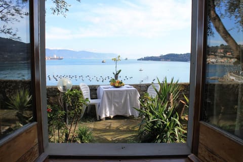 Garden, Garden, Balcony/Terrace, Garden view, Sea view