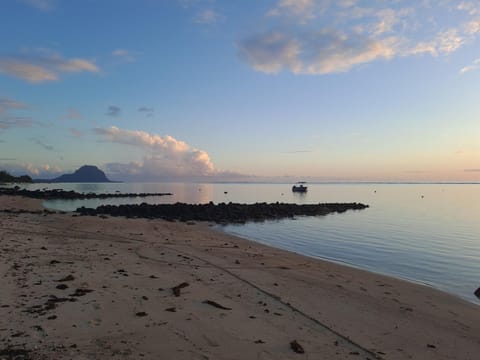 Nearby landmark, Beach, Mountain view, Sea view, Sunset