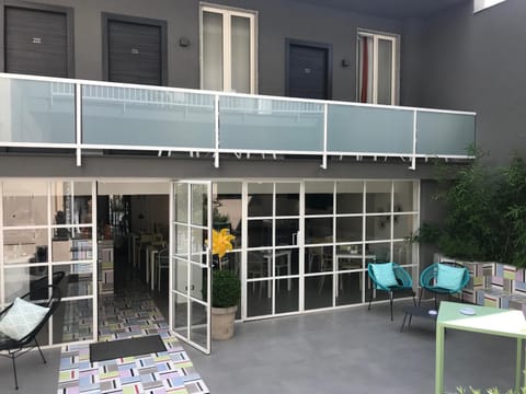 Facade/entrance, Garden, Living room, Floor plan, Garden view