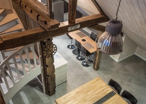 Appartement style industriel avec terrasse Apartment in Wallonia, Belgium