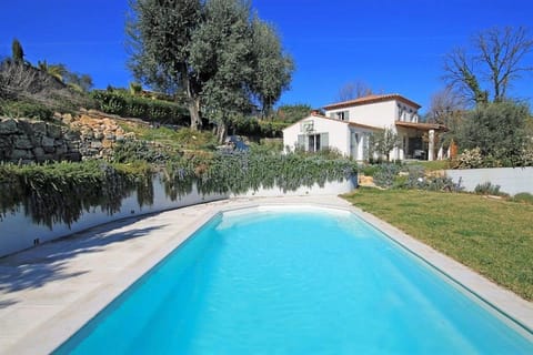 Property building, Swimming pool, Swimming pool
