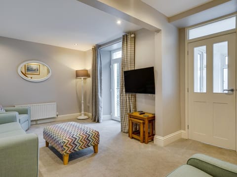 Two Lake View House in England