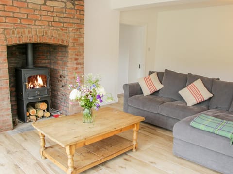 The Old Farmhouse, Upper Pitts House in Wales