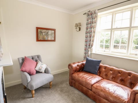 Wren Cottage House in England