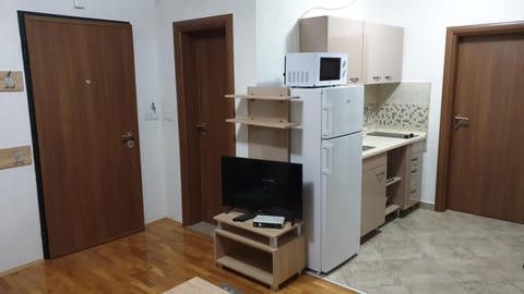 TV and multimedia, Kitchen or kitchenette