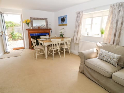 Boo Cottage House in Taunton Deane