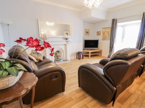 Abermaw Views Apartment in Barmouth