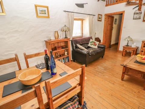 Bluebell Cottage House in Wales