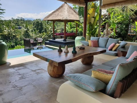 Balcony/Terrace, Pool view, Swimming pool